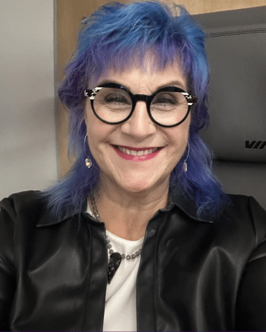 Andrea Sampson Headshot